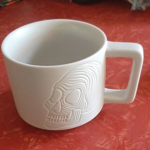 Starbucks Kitchen - Starbucks skull coffee mug cup 12 oz EUC Starbucks Kitchen - Starbucks skull coffee mug cup 12 oz EUC